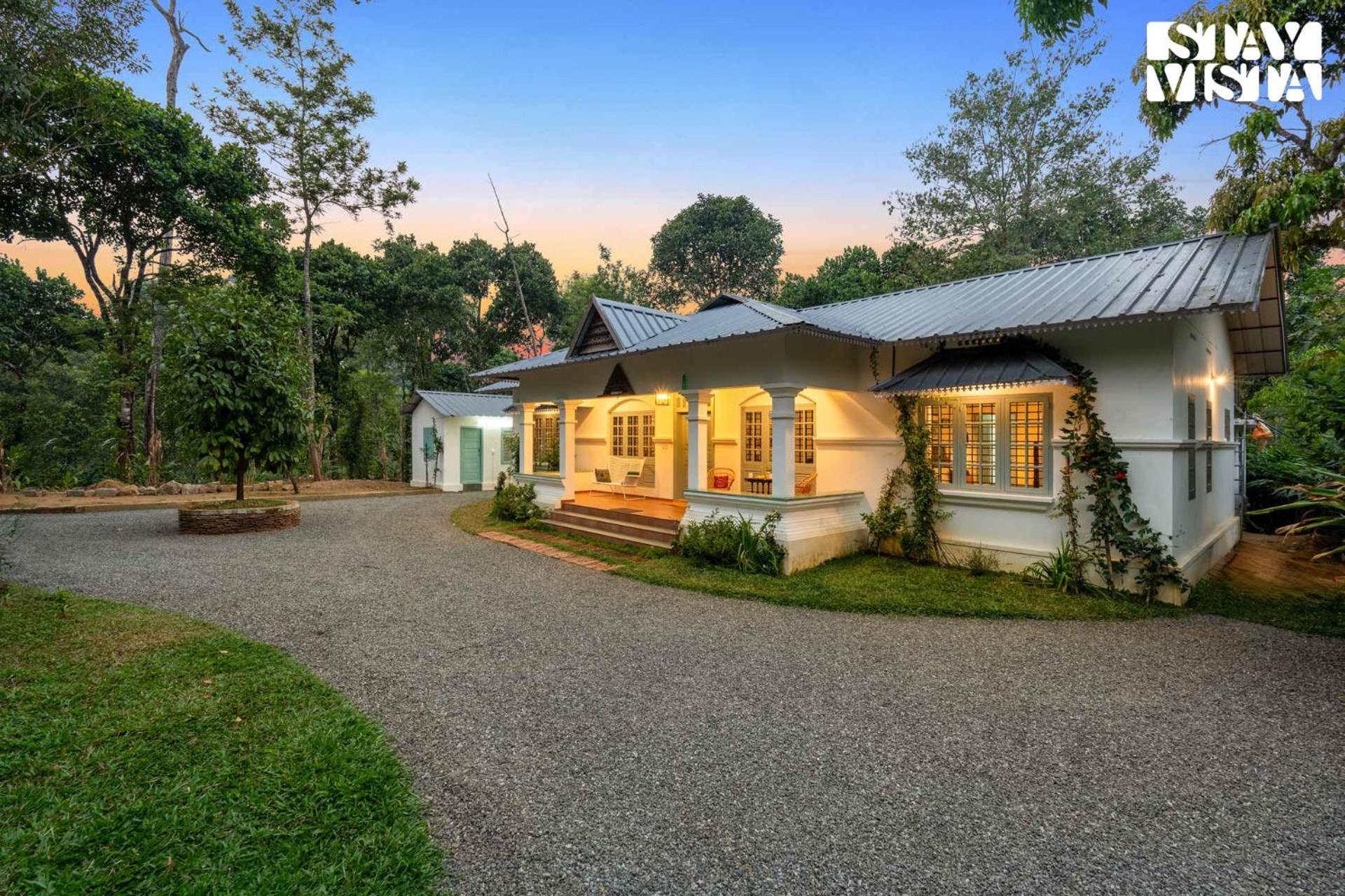 Stayvista At Catherine Cottage With Heater & Board Game Munnar Buitenkant foto